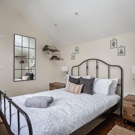 Paradise Square-Remodelled 18Th Century Apartment Sheffield Exterior photo